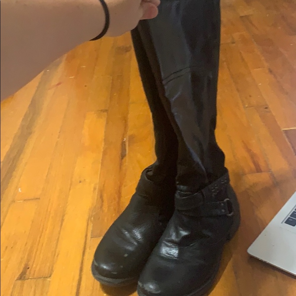 Bare Trap Boots